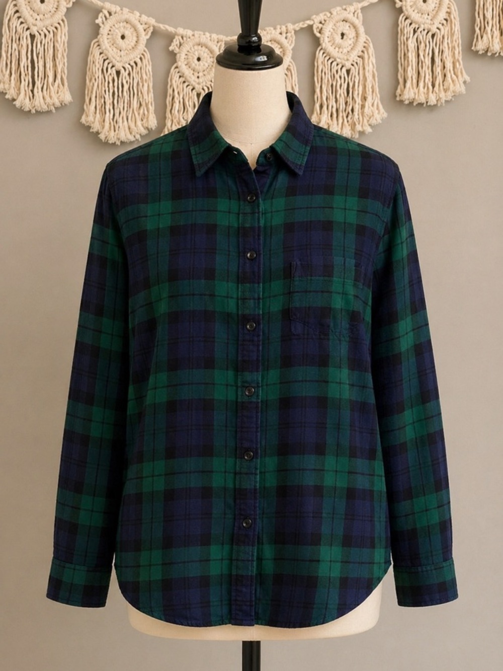 GAP Women’s  Green and Blue Blackwatch Plaid Shirt
